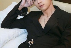 张继科照片爆料最新消息,揭秘运动员私生活瞬间